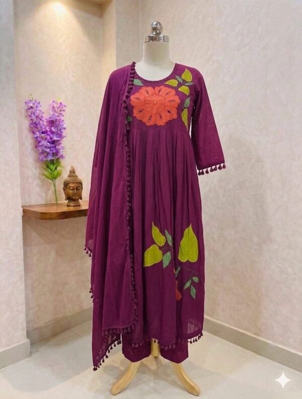Pure cotton Anarkali suit set with aplic work with cotton lining
