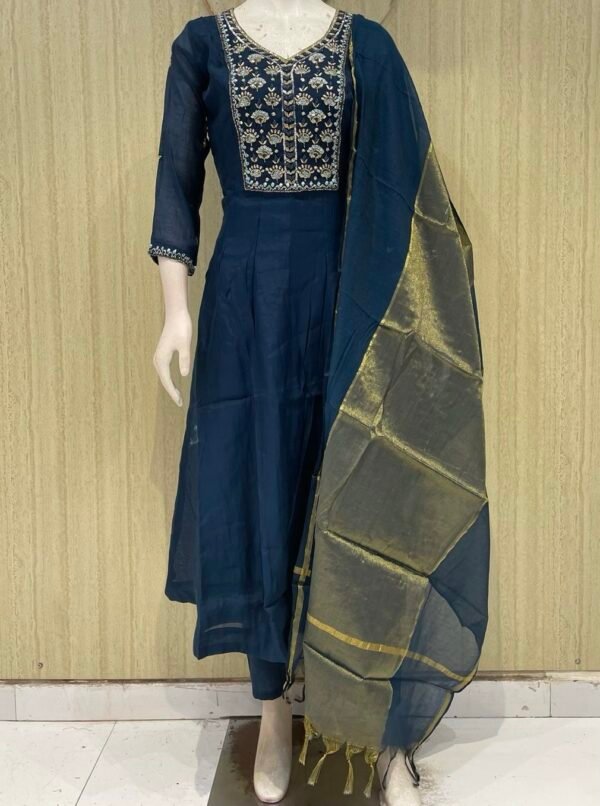 1b2d1b93-1f4f-4c31-8449-3fcc3a18e8d0 Premium party ware chinon kurti set with cotton lining with Zari dupatta