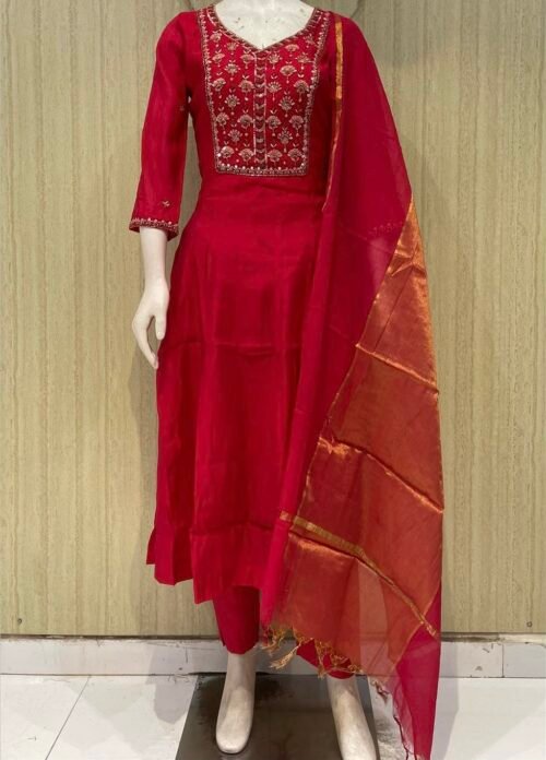 Premium party ware chinon kurti set with cotton lining with Zari dupatta